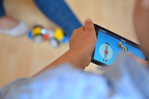 Die Steuerung mit dem Smartphone macht Spaß