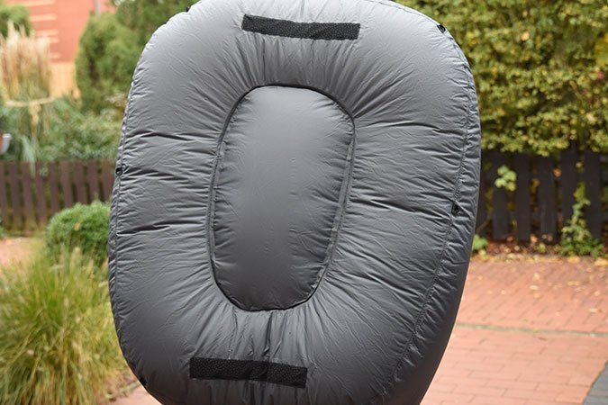 Hier sieht man die Unterseite des Tronos